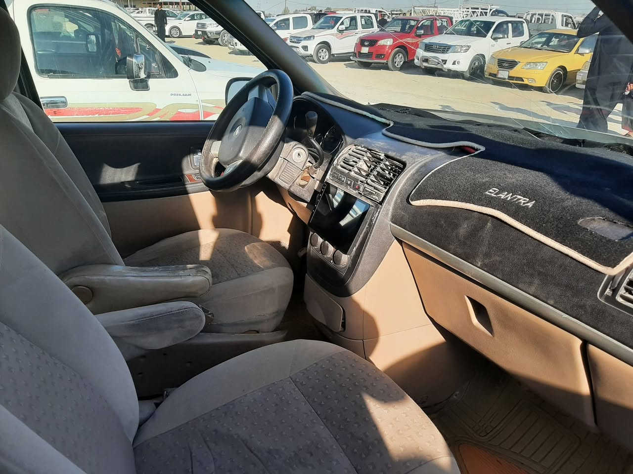 مكلف بنشر سيارة  شوفر  ليت بناندر  موديل ٢٠٠٧ محرك جديد كير جديد محرك ٣٩٠٠ تخم تاير جديد سنويه لغاية  ٣٠ هزه جديده مكان محافظة ذي قار  رقم بغداد انكليزي  سعر المطلوب ٧٠ وبيهه  مجال رقم صاحب سياره   *********** واتساب  متواجد
