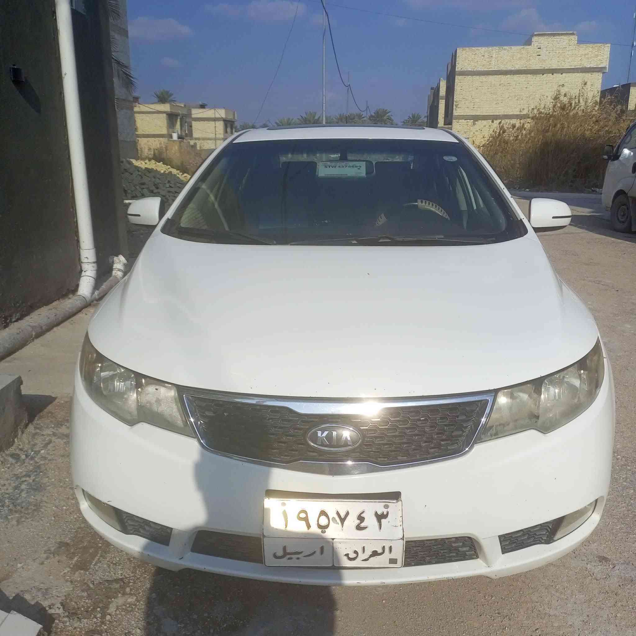 للبيع
سيراتو موديل ٢٠١١ رقم أربيل ابيض اللون مواصفات فول 
للاستفسار الاتصال على الرقم 
***********
