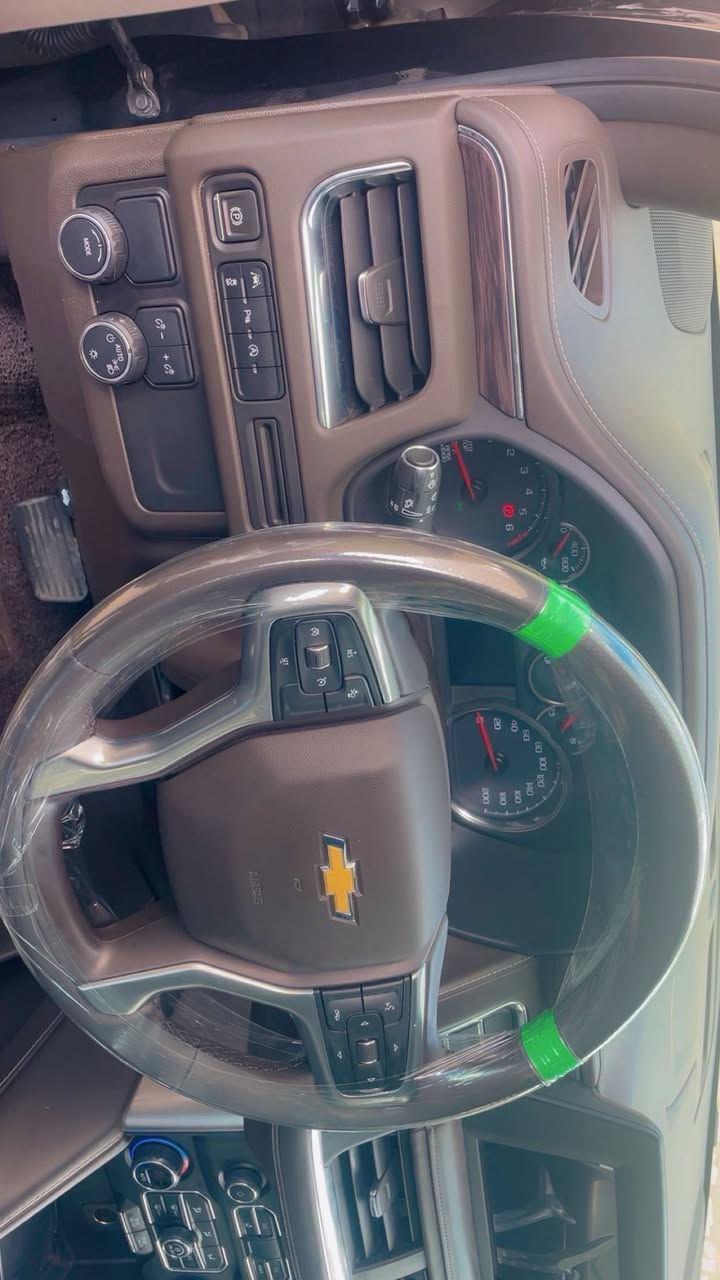 تاهو موديل ٢٠٢٣  مواصفات LS 
صفر شريكة منصور
دعامي لي دعامي ماكو صبوغ ما بي بارد و شوخط
٤٩ مايل يمشي
مواصفات ثلاجة شغال كامل زينون ليد كشنات كهرباء  رادار تبريد مركزي   سعر ٤٨٠$
مكان سليمانيه
***********بيا واتس اب
ادمىن❤️
