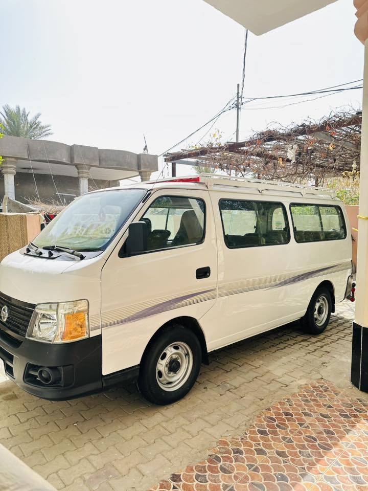 نيسان موديل 2010 للبيع رقم بغداد نكليزي كفاله كير محرك اكسن لا صبغ ولا ضربه منضومه غاز جديده 

👍// ال*********** / سعر 130 بيه مجال
