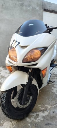 متاح ماطور فورزه 08  للبيع او مراوسه  رقم الهاتف/07518811058