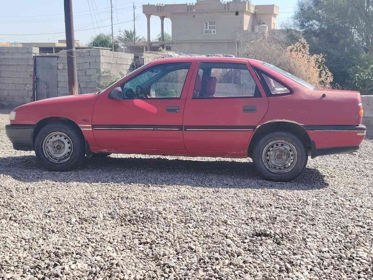 سياره اوبل فكترا 16 دوش موديل 89 للبيع سعرها 27 وبي مجال رقم كركوك سنويه 27
رقم الهاتف ***********

