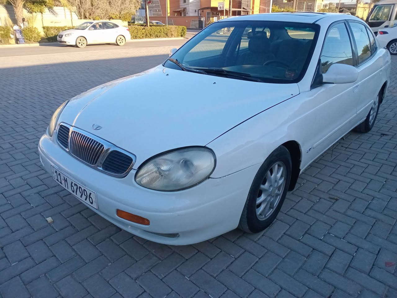 السلام عليكم ،،، للبيع دايو لكنزا موديل 2000 محرك 1800 كير اوتوماتك قبل شهر بدلته جديد مال حاويه السياره بيها قطع صبغ بدون ضربه مجرد صبغ انقلع وعندي صور قبل الصبغ لايت زنون سلايت رووف باسمي الرقم الدولي هزه جديده سنويه لغايه 2031
مكان السياره بغداد العامريه السعر 48$ سياقه حلوة وناعمه مابيها اي نقص *********** السياره احلى من الصور *********** وتحياتي للجميع
