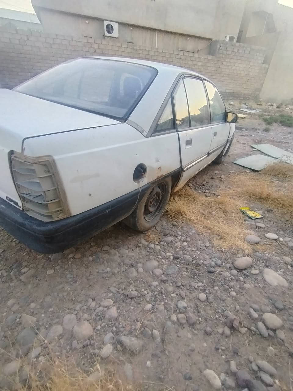 اوبل اوميكا  للبيع موديل 1988 كير عادي شرط التحويل سنوية لل 27  رقم دولي السعر 15
رقم الموبايل ***********
