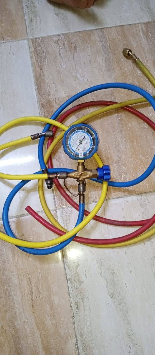 گيج للبيع وياه 4 صوندات يقرا R134,R404 مكاني بغداد الشعله السعر ٢٥ للاتصال ***********

