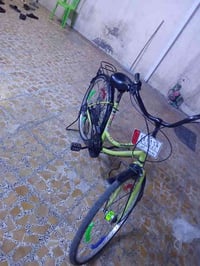 بايسكل بناتي للبيع سعر 80الف تواصل 07718511423