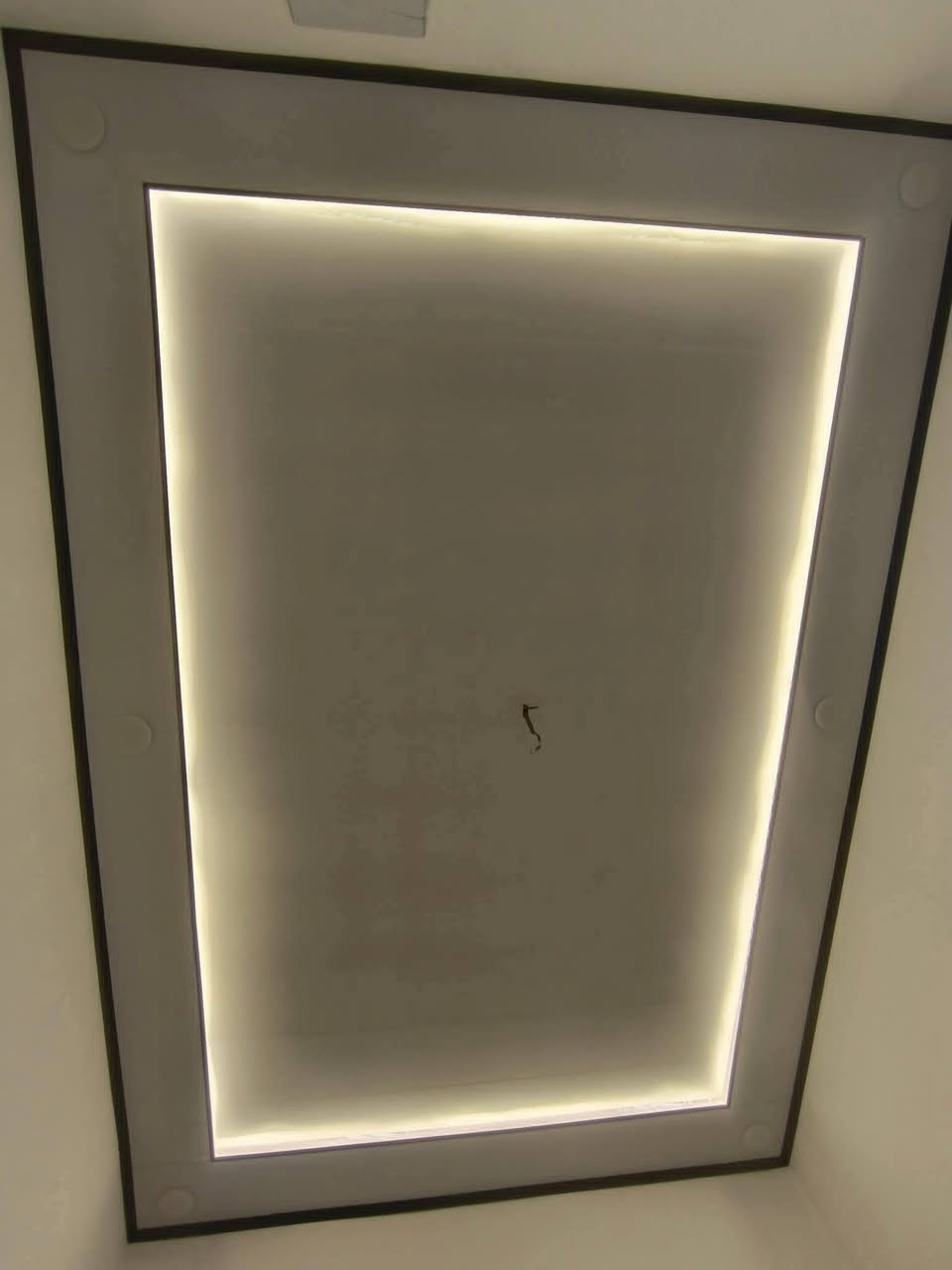 خلفه جبس وسقوف ثانويه وديكورات متفرغ حاليا تواصل ***********
