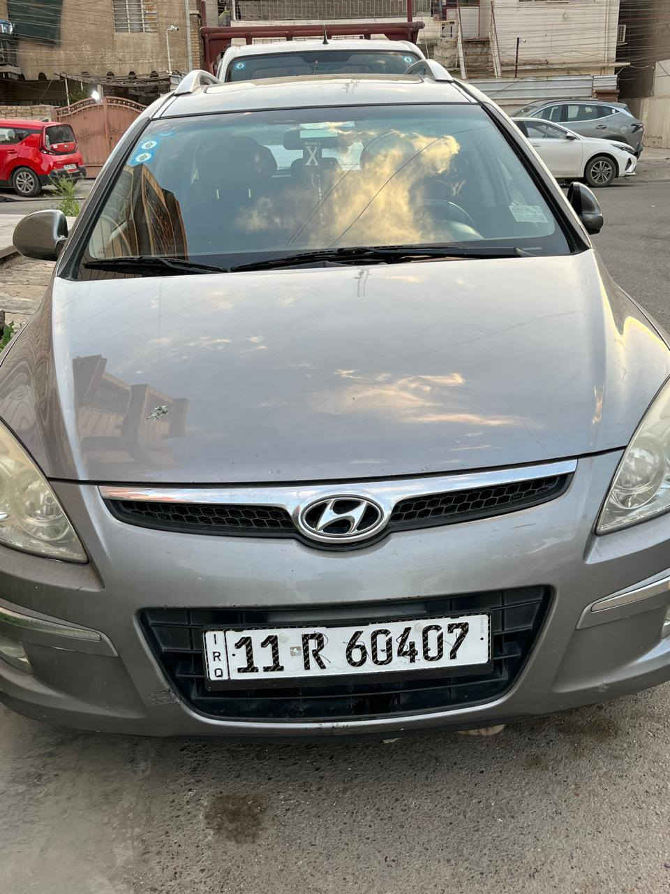 السلام عليكم 
النتره تورنج 2011
باسمي 
رقم بغداد الانكليزي 
ليبل واحد بدون صبغ وبدون حادث 
فقط شخطه واحده يم قبق البانزين وشخط بلدعاميه 
مكينه الفين 
سلايد 
مكينه كير مكفولات 
تبريد ثلج 
حداديه جديده قبل كم يوم مسويه 
سياره جاهزه من كل النواحي 
العنوان بغداد شارع فلسطين 
السعر 107 وبي مجال بسيط جدا 
الرقم *********** بغداد, العراق
