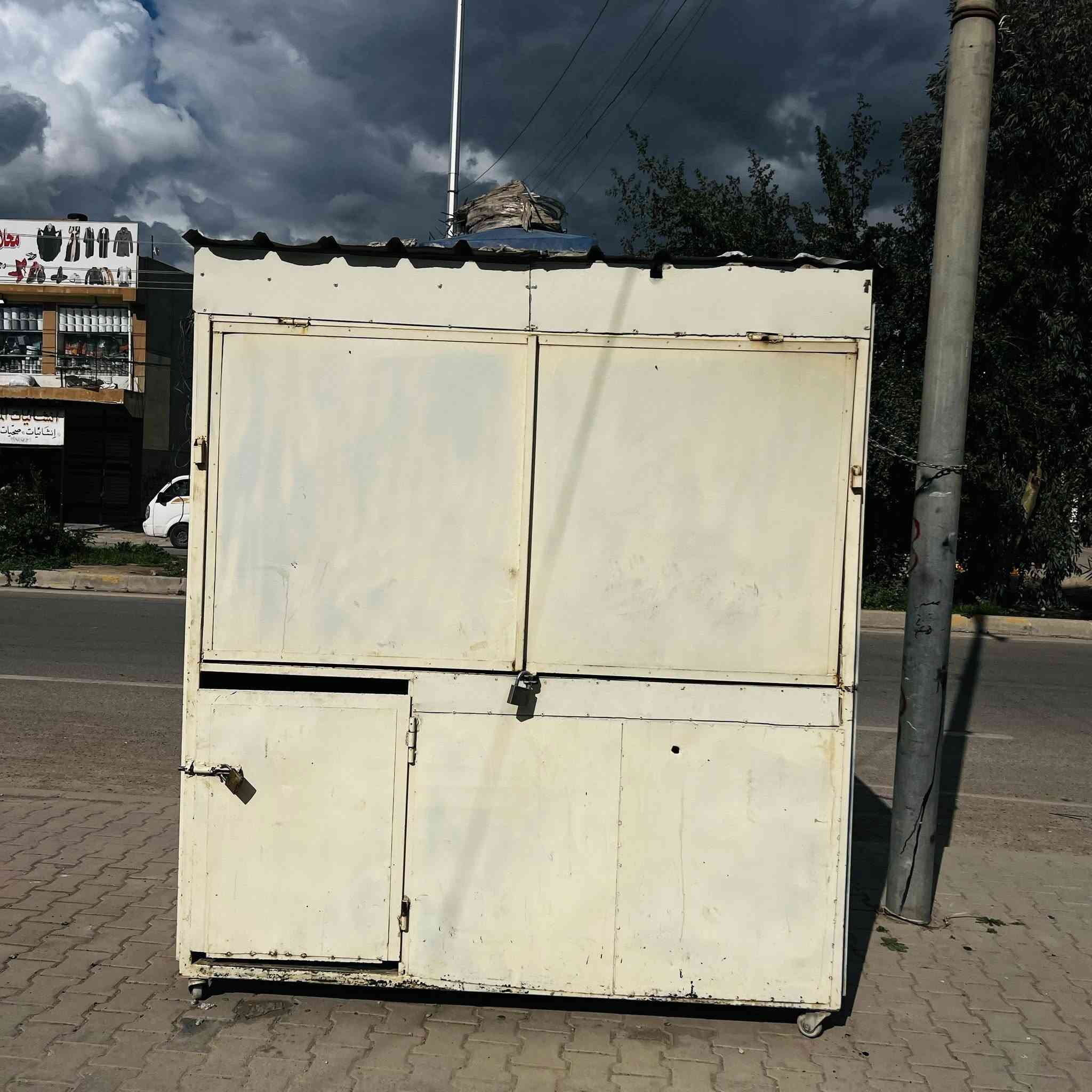 للبيع
السعر500وبيها مجال
وياها طباخ وياها غراضها كامل
للتواصل***********
والخاص مفتوح
