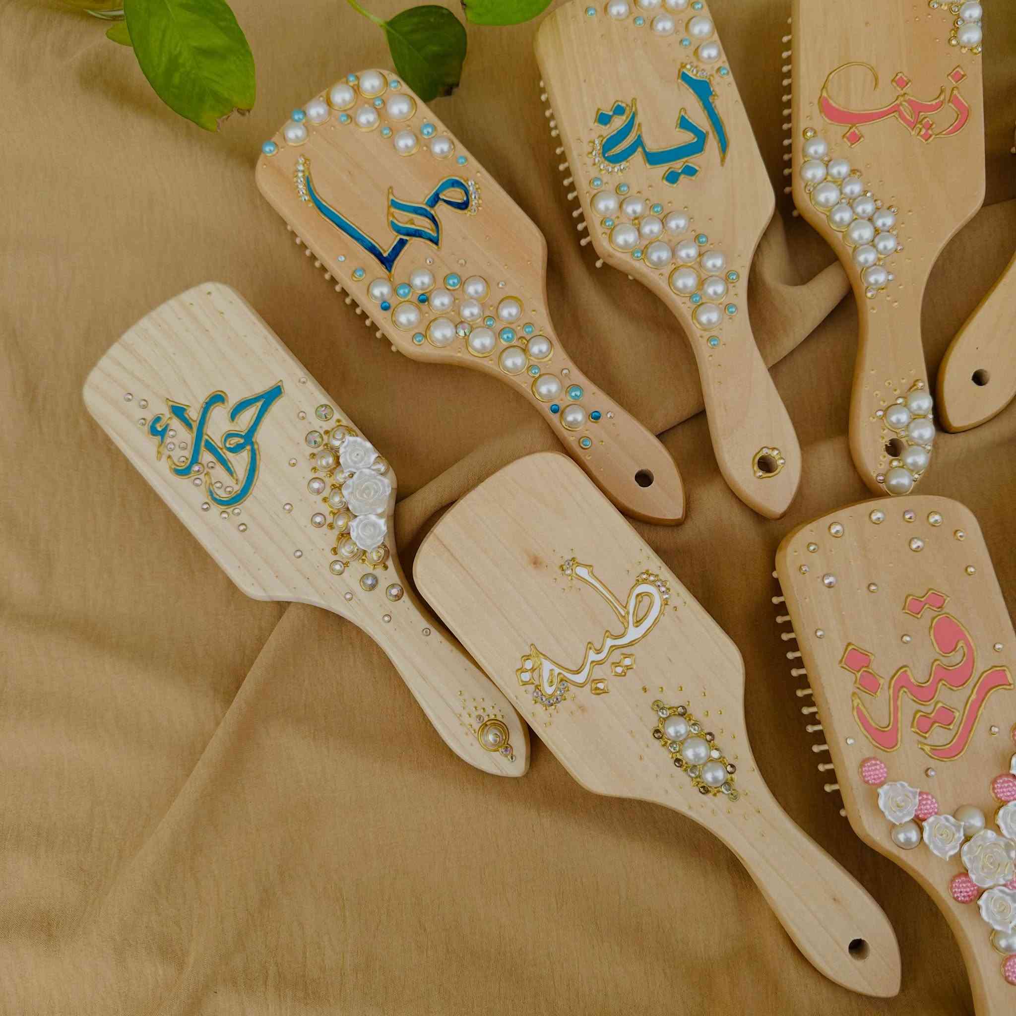 خلو مشط شعركم مميز بأسمكم وجميل مثلكم🥹💛✨
الاسم حسب الطلب ✨
وبسعرمناسب 
التوصيل لكل المحافظات ب٥وبس🚚✨
للحجز خاص💛
'
'
#اكسبلور_explore #exercise #explore


**إذا كنت صاحب هذا الإعلان وتريد حذفه لأي سبب، رجاءا أرسل رسالة إلى الدعم الفني**