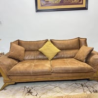 كنب • مستخدم • نظيف