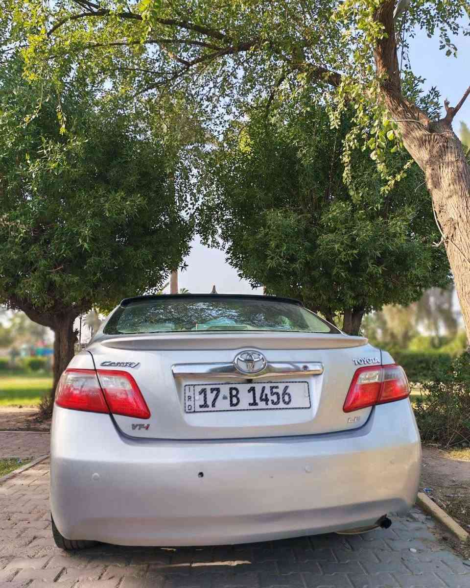 السلام عليكم ( للبيع ) 

تويوتا كامري موديل 2009 محدث بجم 2011  اخت الجديده 

محرك 4 سلندر 2400 كير جدد خير من الله  رقم انكليزي باسمي17 شرط التحويل يعني وين مايعجبك اتحول بأي محافظه  

 وارد امريكي حادثها جاملغ امامي فقط صبغتها حزام ع ايدي على اثر جراد بدون معجون اوضربه 

  مواصفات :- شاشه جبيره / كاميرا خلفيه / بلوتوث رام خزن / تحكمات جهتين 

صدر ورا وكدام مبدله جديد تخم تاير جديد باتري قبل اسبوع شديته جديد جامها كهربائياتها سنتر لوك كله بشرط شركه سياره مال جناي وين مايعجبك اطلع وترايها مال جديده لا تسمع صوت ولاطكه ولا وحيف واما السرعه فعباره عن صاروخ🚀  

العنوان:-بغداد/قرب مرور الكاظميه 
السعر :- 97 ورقة 
الاتصال :- ***********

وبالعافيه على صاحب النصيب ❤
