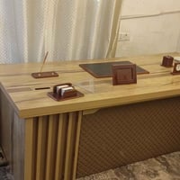 كربلاء • طقم جلد ٧ مقاعد • ميز مكتبي