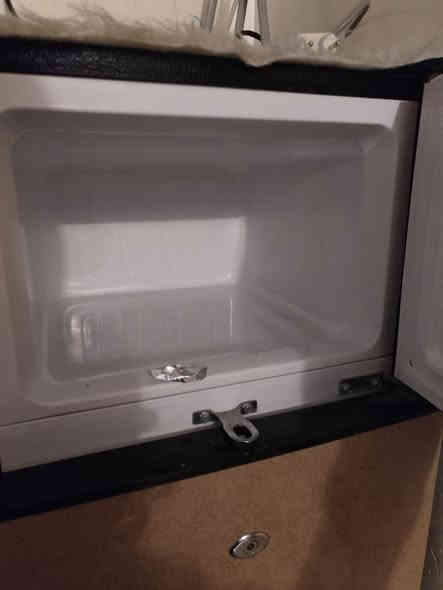 سلام عليكم ثلاجات نضافه فول شرط الشغل اخو الجديد ***********
