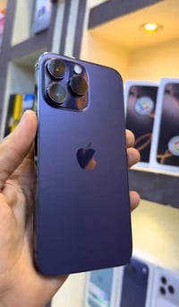 آيفون 14 برو ماكس • ٢٥٦ • بطارية ٨٤%