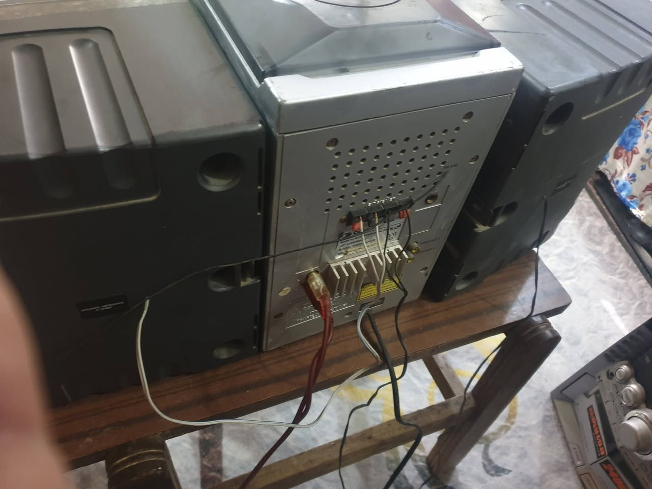 مسجل شغال راديو واواكس موضح بالفديو والصور السعر ٢١ الف مع التوصيل  الحلة مهندسين الاتصال على الخاص او موبايل  ***********  كل الود
