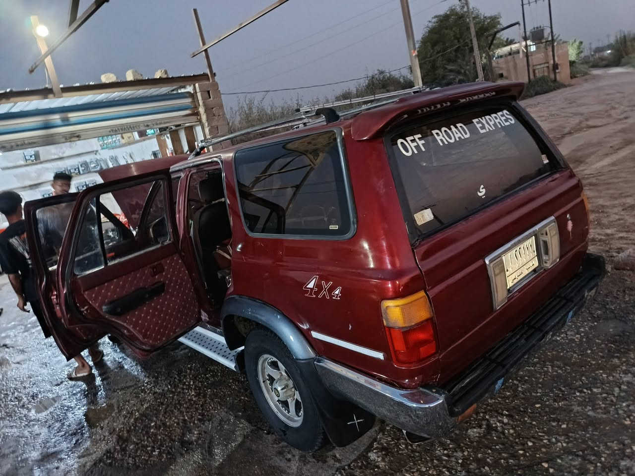 للبيع تيوتا هايلوكس سيرف
🔹 الموديل: 1998
🔹 السنوية: 27
🔹 المحرك: 3000 VVT
🔹 المكينة والكير والحدادية وكهربايات مكفولة شرط
🔹 بدون تبريد
💰 السعر: 50
📩 الخاص مفتوح
📱 واتساب: ***********
