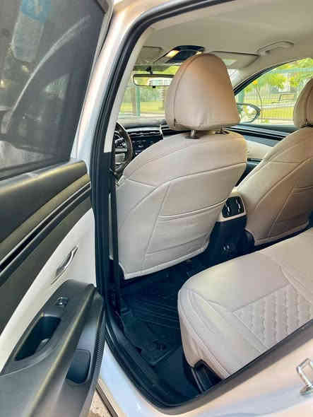 تــوسـان خـلـيـجـي 2023 لـلـبـيـع بـسـعـر مـنـاسـب جدآ 221 ورقة وبيها مجال  مـكـفـولـة مـن كلشيء بــحـالـه الـزيـرو  الموصفات شاحن لاسلكي بردات 3 انظمة قيادة بصمة دخول ذكي مري شفط . الــســيــارة جـديـدة بـمـعـنـى الـكـلـمـه 
شكد ما تصور جديدة بالواقع اجمل من الصور . السيارة بأسمي ومشروع وطني رقم وهزة جديد تحويل وين ميعجبك 
الموقع بــغــداد الــدورة الاثورين 
 *********** . ***********  
أحـمـد أبـو هـيـثـم الـجـمـيـلـي ☆
