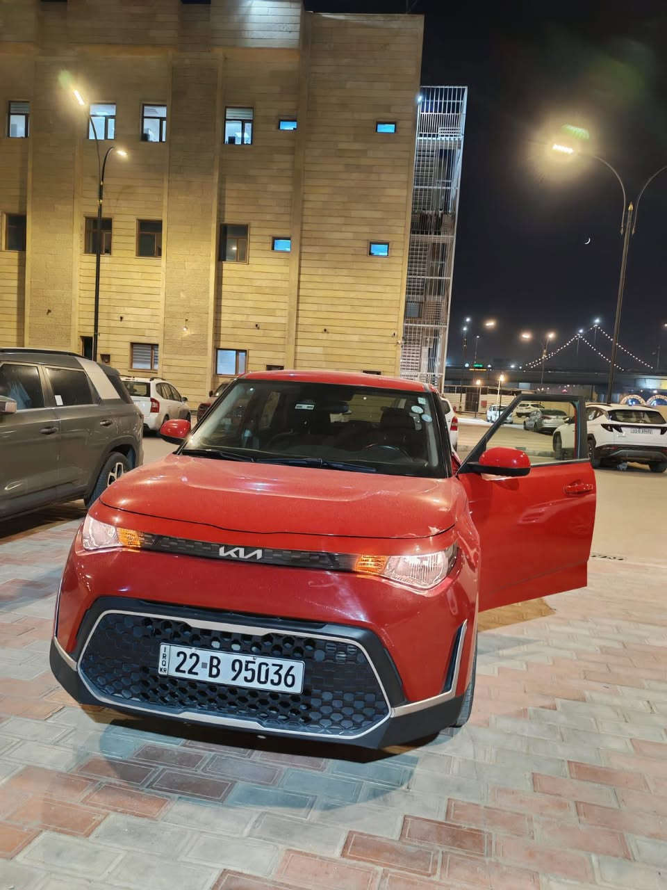 السلام عليكم 
صول  2023  S رقم اربيل وارد امريكي حادثهه  
فقط دعاميه تبديل وباقي السياره مكفوله كفاله عامه  
 بأسم شركة وكالة او تحويل مضمون 

المواصفات 
ويل كب 
رادار تعديل مسار 
رادار اوتو
رادارات امامي جانبي وخلفي 
 بريك امامي وخلفي 
اطفاء ذاتي 
كامرة دوارة 
3 انظمة قيادة 
 كروس سرعة 
تحكم ستيرن 
مانع انزلاق 
اواكس 
كرسي كهرباء 
شحن واير ليس 
محرك 2000 دوش 

سعر 174
‎للتواصل والاستفسار : ***********
‎العنوان : كربلاء سيف سعد
