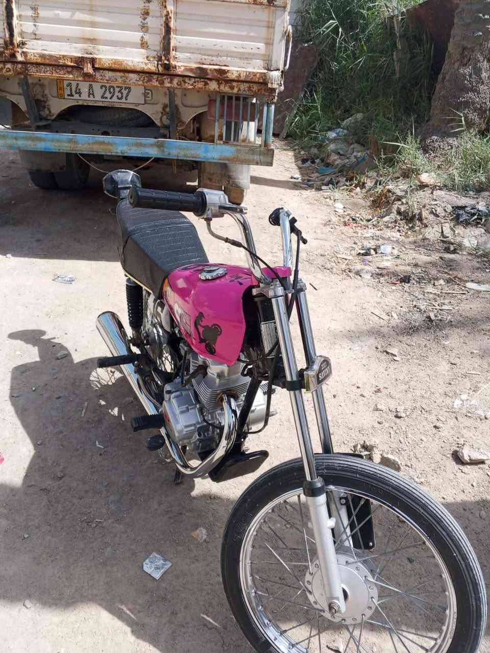 دراجه للبيع رقم وسنويه نامه شلامجه موديل21 سعر1500 بصره قضاء المدينه رقم راعيها ‏‪0787 298 1184‬‏
