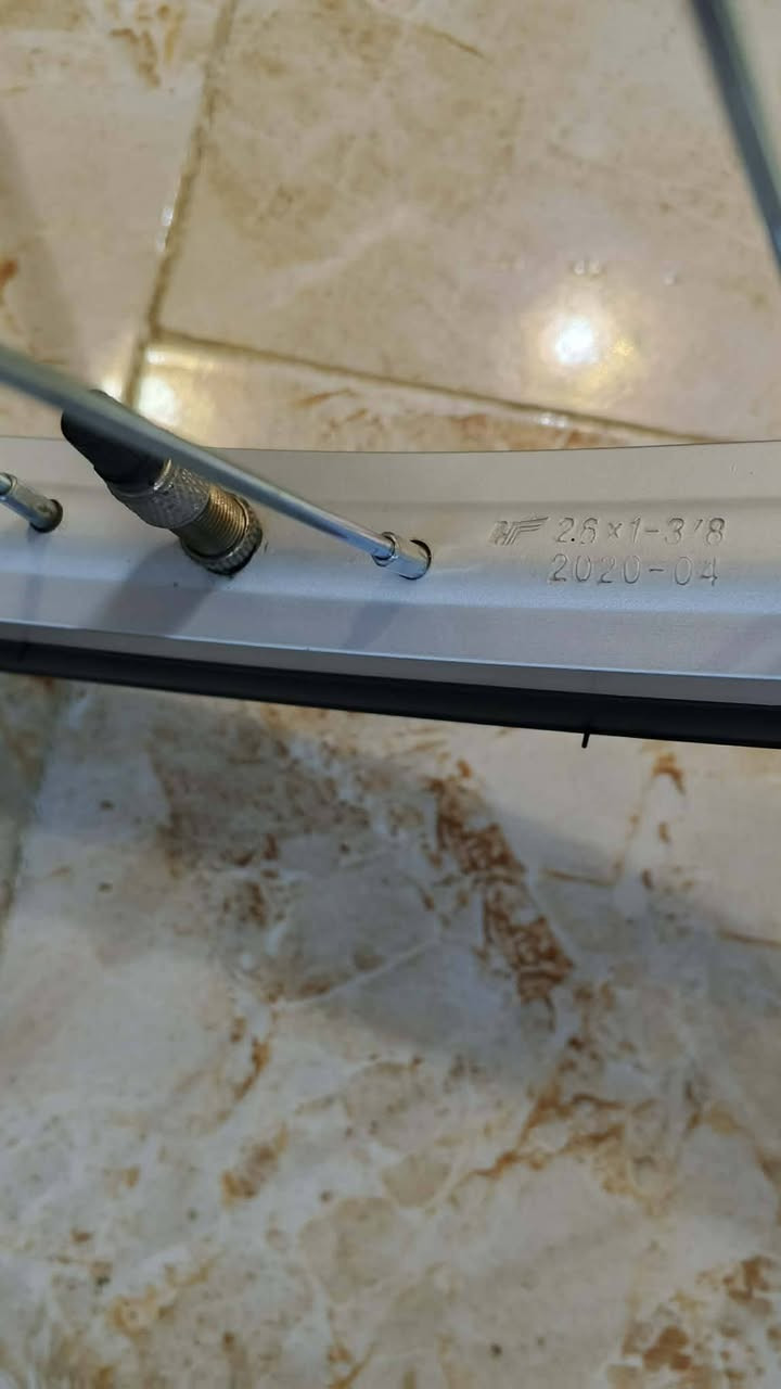 السلام عليكم  باسكل لابيع لون مميز نضافة 100/100توة نازل من كرار ابو النقش السعر 160اوبي مجال موديل عشرين البكان النجف تقاطع العسكري والمو شراي لايراسل الرقم ***********متواجد وتساب
