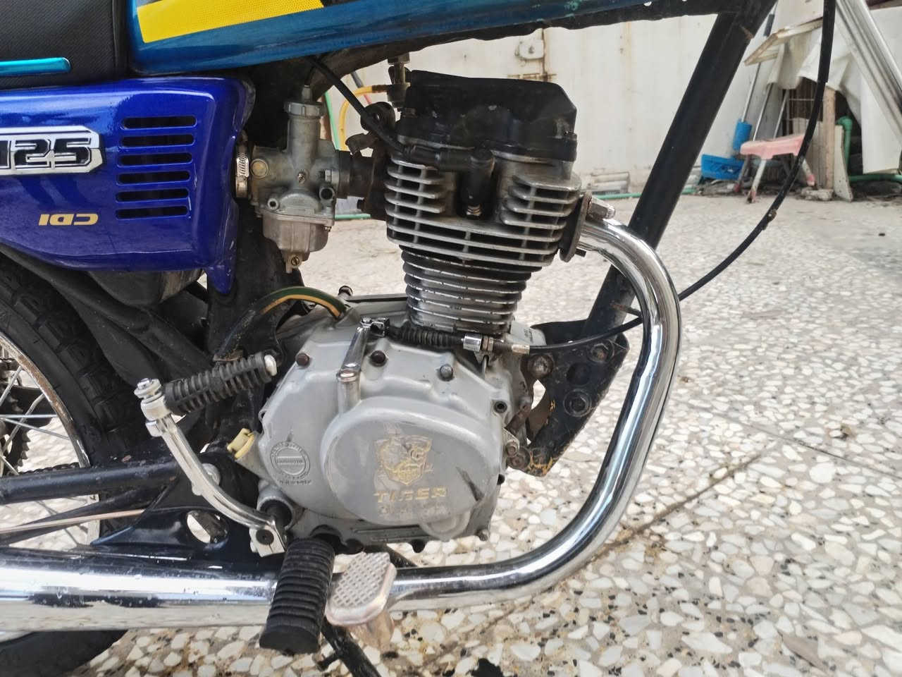 السلام عليكم  عندي دراجه اربعه كير كلك كفاله من السرقه السعر 270وبيه مجال


**إذا كنت صاحب هذا الإعلان وتريد حذفه لأي سبب، رجاءا أرسل رسالة إلى الدعم الفني**