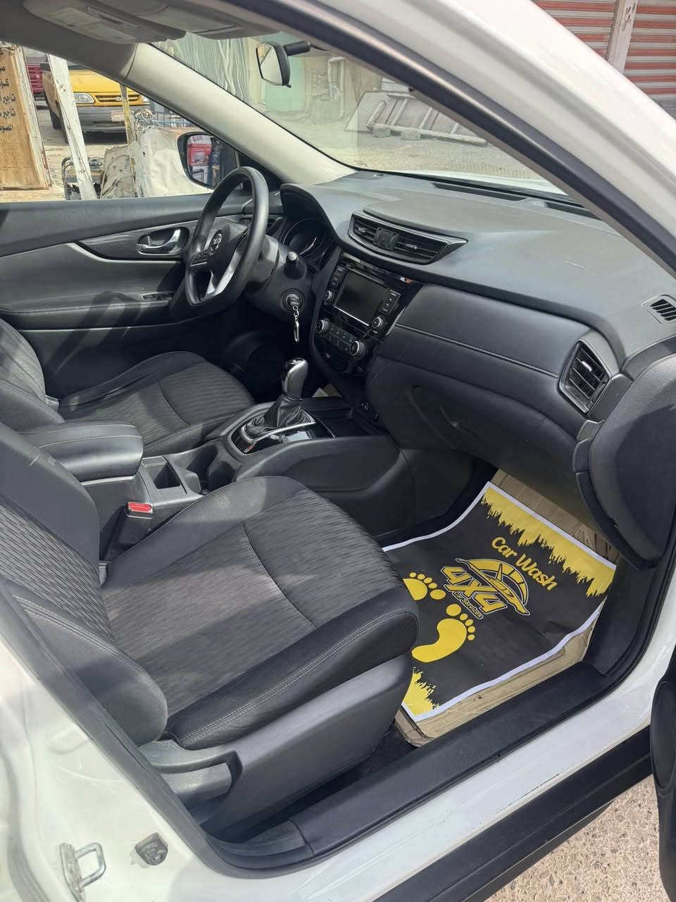 السلام عليكم
نيسان روج ٢٠١٨

رقم واسط مشروع وطني

هزه وسنوية جديدة

ماشيه ١٢۳ ميل قابل للزيادة

تويل ويل
حجم المحرك ٢٥٠٠

السعر ١٣٥ وبيها مجال

للاستفسار ***********
