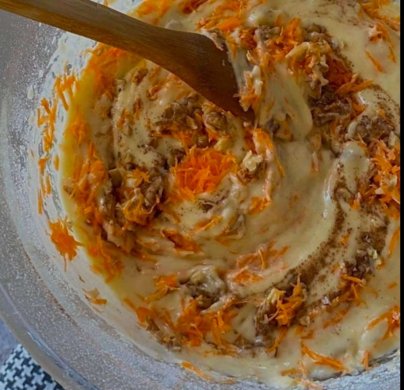 متوفر كيكة الجزر🥕بكريمة الجبن مكس بين الحلو والمالح رهيبه 
الحجز قبل يوم 
توصيل بسمايه الف 
بغداد ٥


**إذا كنت صاحب هذا الإعلان وتريد حذفه لأي سبب، رجاءا أرسل رسالة إلى الدعم الفني**
