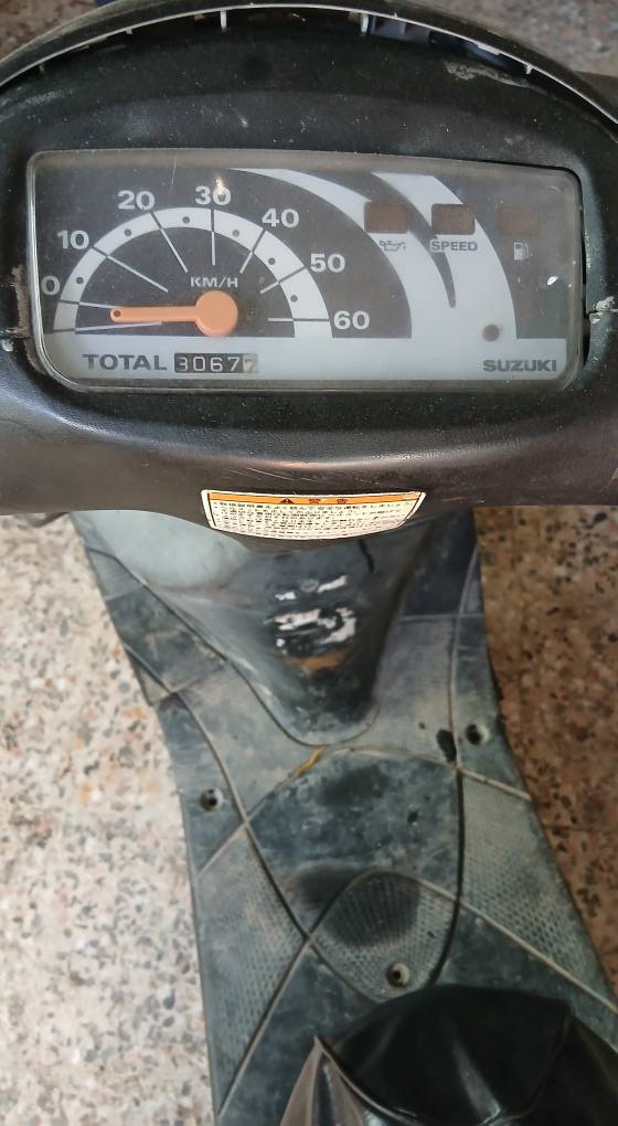 السلام عليكم
دراجة ساسوكي رياضي شغاله وصوتها زين ناعم بس ابيع كوم حديد عوزها ترتيب من الكفرات وجوزه هم دراجه شغاله السعر ١٥٠ الف وبيها مجال ان شاء الله للشراي 
موجود واتساب وشريحة ***********
