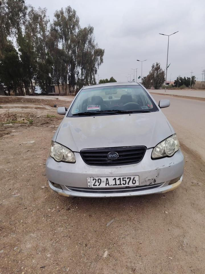 سلام عليكم  للبيع بي واي دي F3موديل 13 رقم واسط رقم دولي جديد هزه جديده سنويه لل2030 تحويل ثاني يوم سنويه بسمي السياره جاهزه كير مكينه لانسر بلاديه خير من الله صدر امامي خلفي درايم شفتات جديد كهربائيات شغاله بيهه نواقص الجام الخلفي ميشتغلن فتحه السلايت شغاله شاشه باتري جديد زوج تايرات خلفيه جدد الاماميه نص عمر بيهه دوشمه ارضيه جديده داخلهه جديد بيهه طخه الجاملغ الخلفي فقط السياره يحتاجلهه صبغ تدفئه شغاله والتبريد كمبريسر فقط تريد ينزل من سعرهه تريد اني اصلحهه مستعجل ع بيعتهه سعرهه 45 قفل قفل 
هـ *********** مكاني بابل سكندريه
