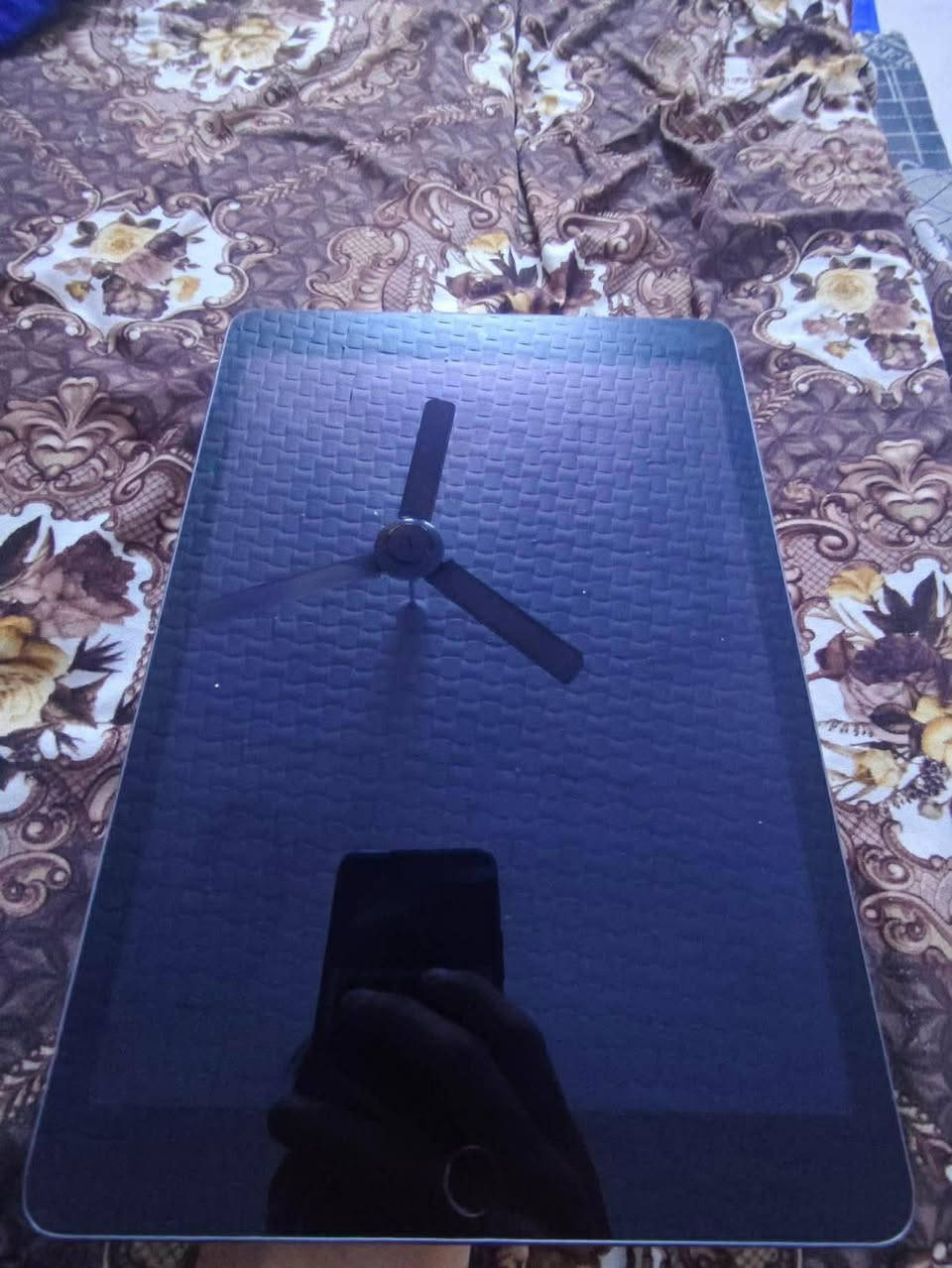 ايباد 9 
الذاكره 64 فول موصفات
البطاريه ماعرف شكد بس كلش زينه التليفون نضيف 100%100
كامل الملحقات مع شاحنه وكارتونه وكفر
بكاني بغداد الشعب يم مستشفى الزهره الهلي نهاية الفورتات السعر 225 وبي مجال حك جيتك
iPad


**إذا كنت صاحب هذا الإعلان وتريد حذفه لأي سبب، رجاءا أرسل رسالة إلى الدعم الفني**