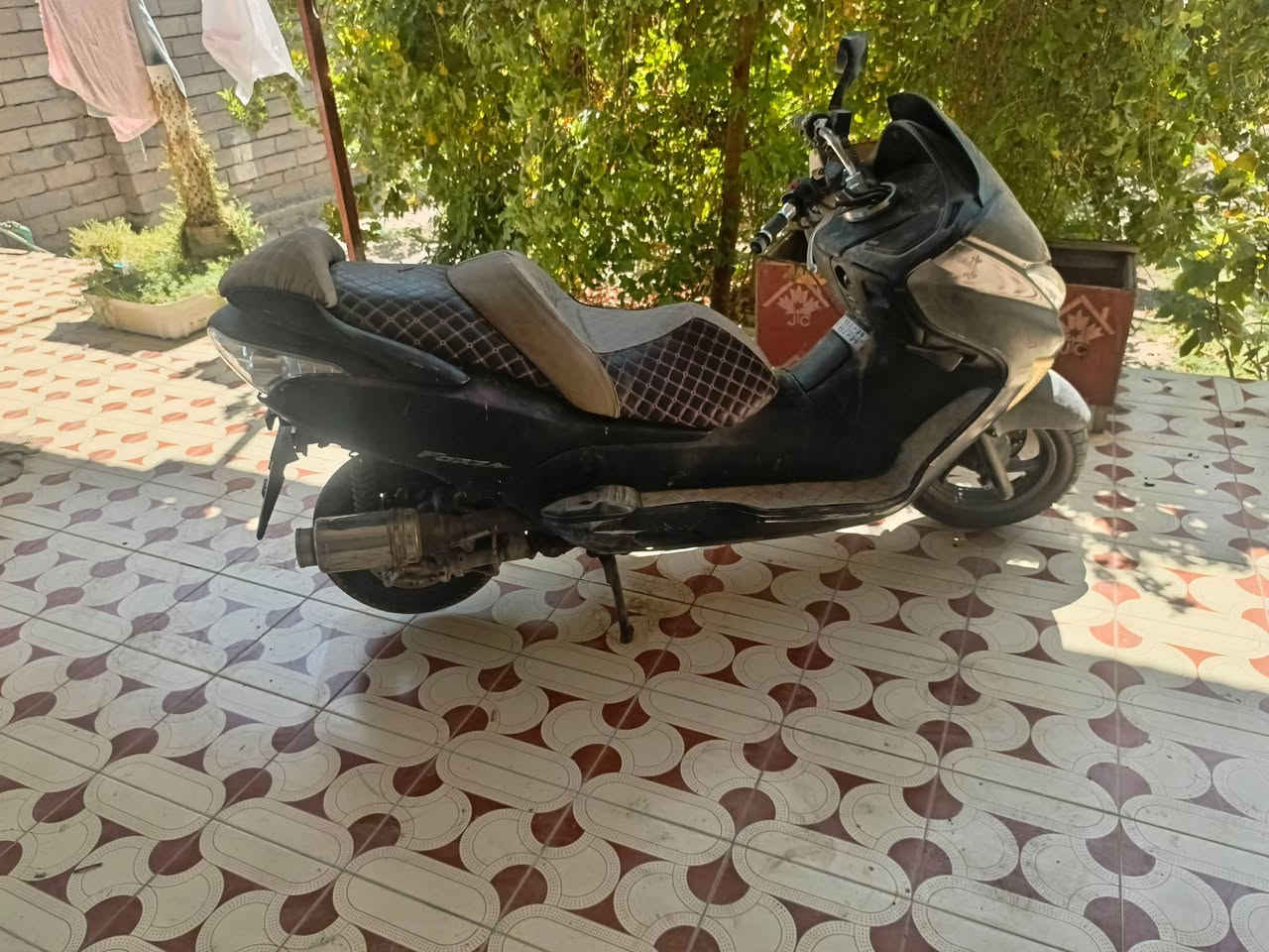 سلام عليكم فورزه للبيع مفتوحه مره وحده 
وهسه بس يرادله باتري وكتف شحن
المكان  قضاء المدينه بني منصور 
تواصل *********** واتساب
