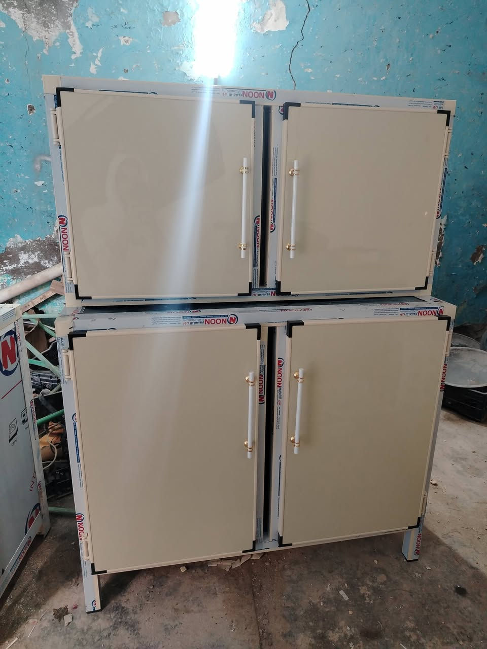 سنكي متر استيل وملحقه تسكام جديد لون كريمي كله للبيع او مراوس بقديم مع الفرق مكاني ديوانيه قرب مدرسه الخلاني ***********
