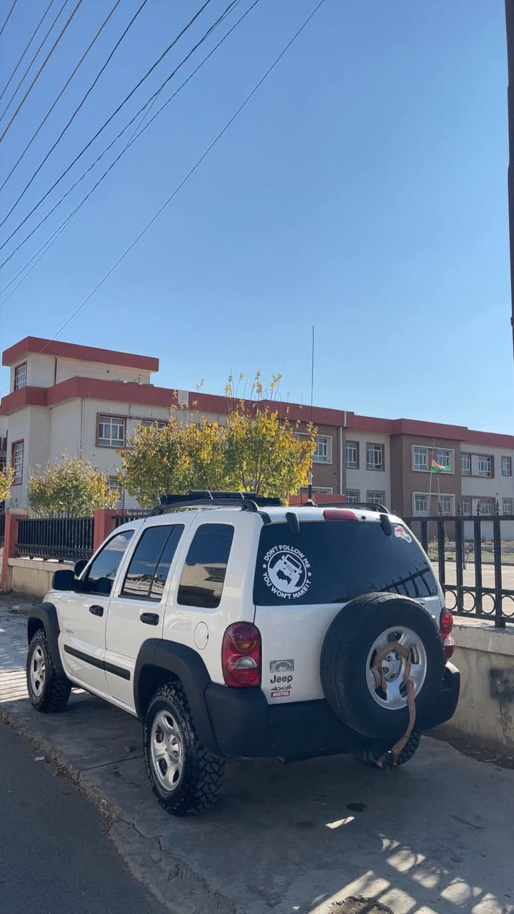 Jeep 2005
٤ تەیەو ویلی لۆک
مەکینە ٣.٧
٦ بستۆن
١جەمەلاخی بۆیاخ
کتاب مزەیدە
هەموو گیانی بەشەرت
گیرو مەکینە دەبڵ ئەکسل بەشەرت
***********
شوین قەلادزی
***********
WhatsApp بشدار, السليمانية
