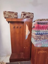 زاوية ٢٥ • خزانة