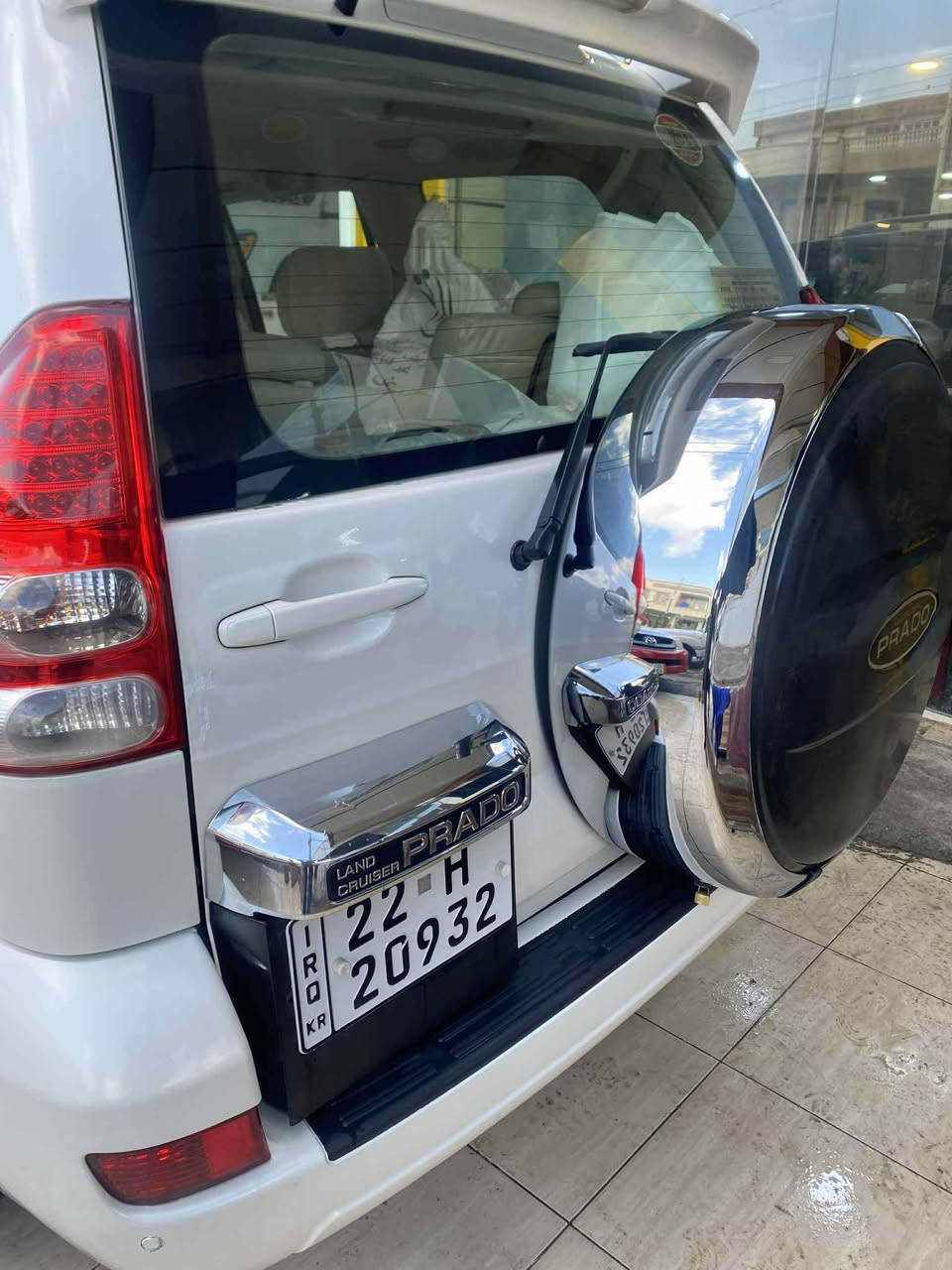 پڕادۆ ٢٠٠٨ سپێر لەکۆڵ
سەیارەکە دوو پارچەی بۆیاخە بێ ناو گرتن
ڕەقەم و سەنەوی نوییە 
قەپات مواسەفاتە( تەبڵ ئەکسل- سڵایت- تۆماتیک - کوشن کارەبایی …هتد)
سەیارەکە ٦ پستۆنە سیستەمی غازی ائیتالی بۆ بەستراوە 
تایە و ویلی لۆکی لە ژیرە تا بلی توند و تۆڵە
نرخ 152 گەڵا مامەڵە
شوین رانیە
ژ.م *********** رانية, السليمانية
