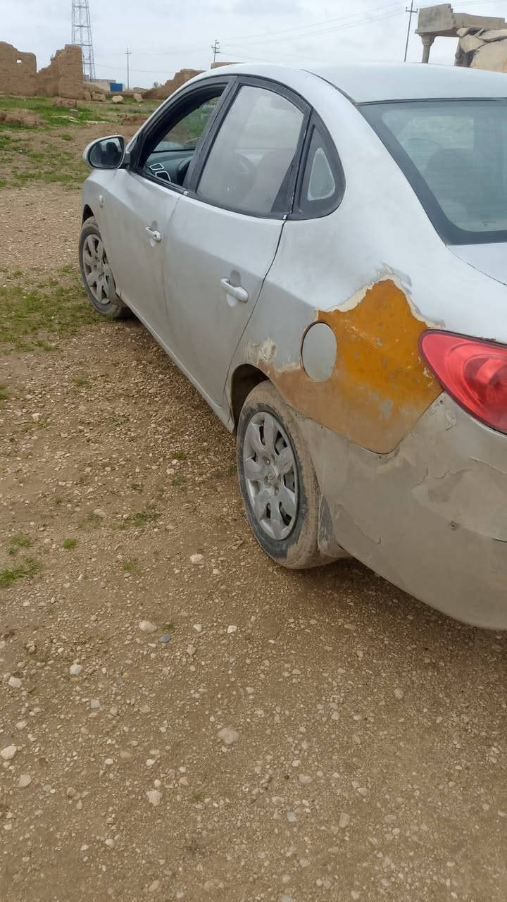 سلام عليكم 
الانترا للبيع 2009
سياره مگلوبه مصبوغه عام سنويه منتهيه السعر 68وبيها مجال قليل

 مكلف بل نشر اتصل عل رقم ***********
