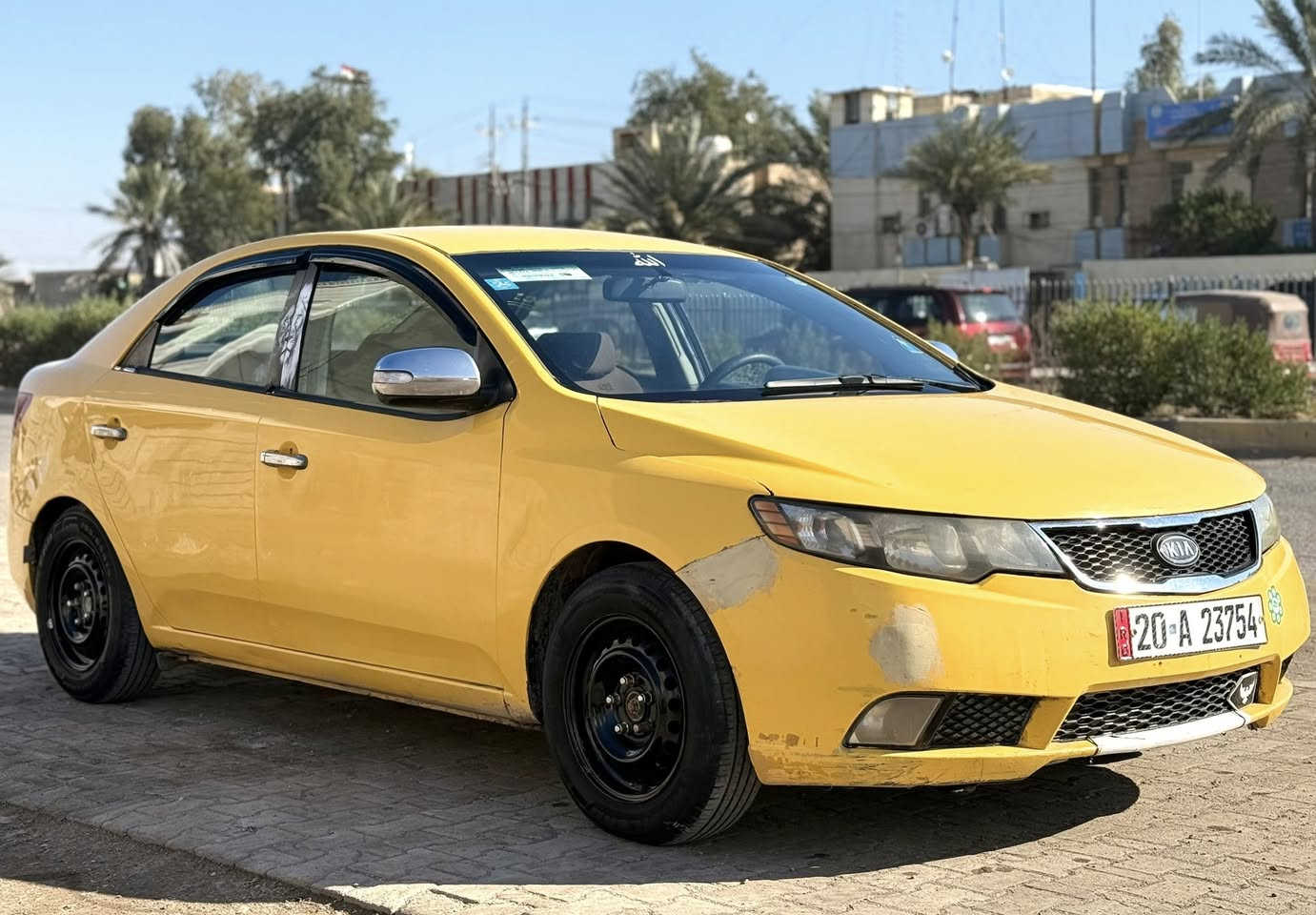 السلام عليكم فورتي 2010 محرك 2000دوش مال حويه جديد رقم ديالى الجديد مصفره مكانه ديالى السعر 75 مجال بصيط 
***********
