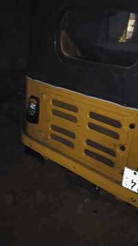 سلام عليكم شباب تكتك لبيع باجاج موديل عشرين رقم وسنويه البيع مكاني بصره وهاذ رقمي ‏‪***********‬‏
تكتك مجفته تجفيت شركه بيها شويه خياسات بل دوس وبل موس وسعر خاص
