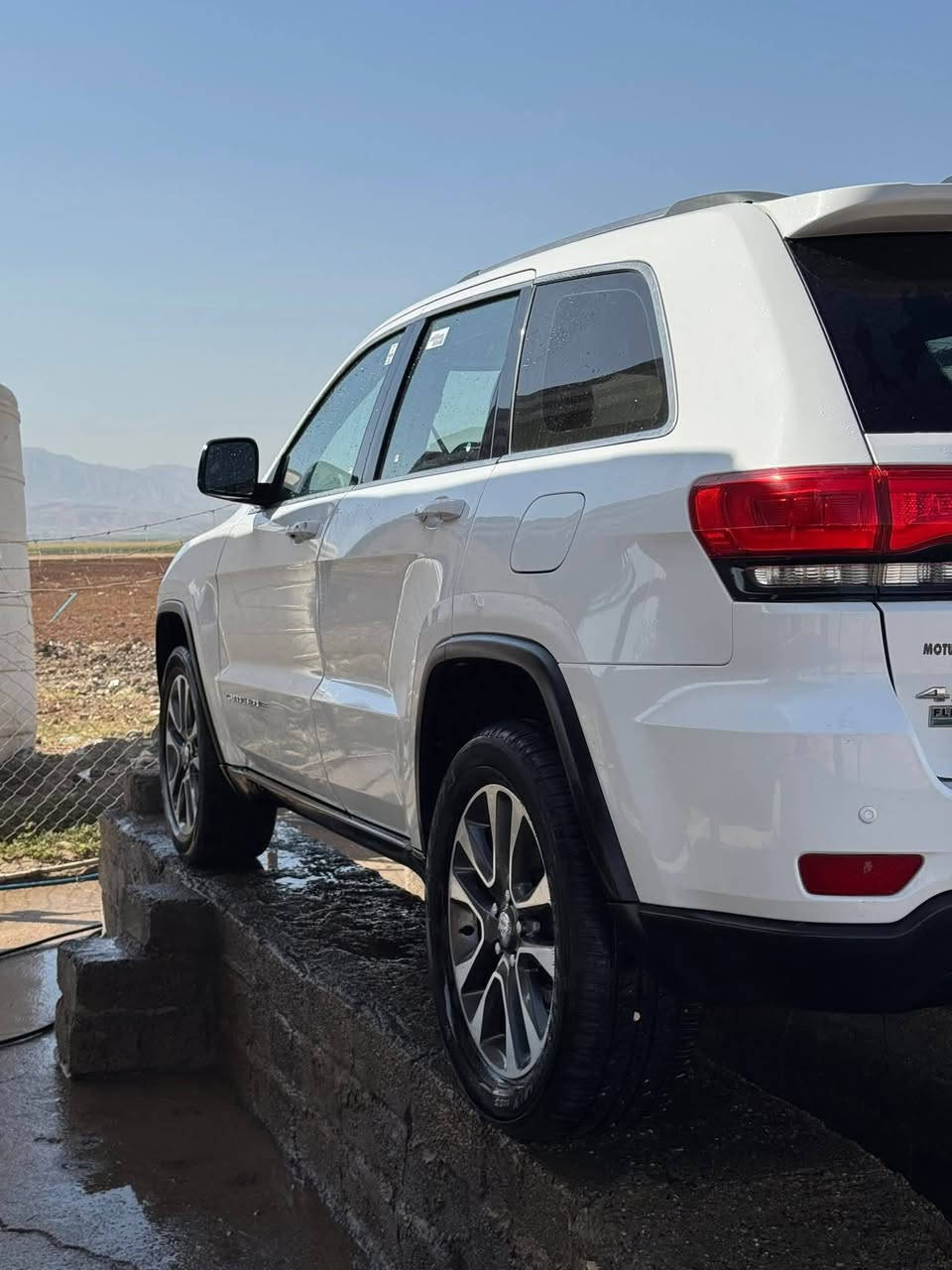 جيب موديل 15 فول مواصفات رقم اربيل كلين السيارة مكانها دهوك بيع او مراوس حسب القناعة  واتس اب ***********
