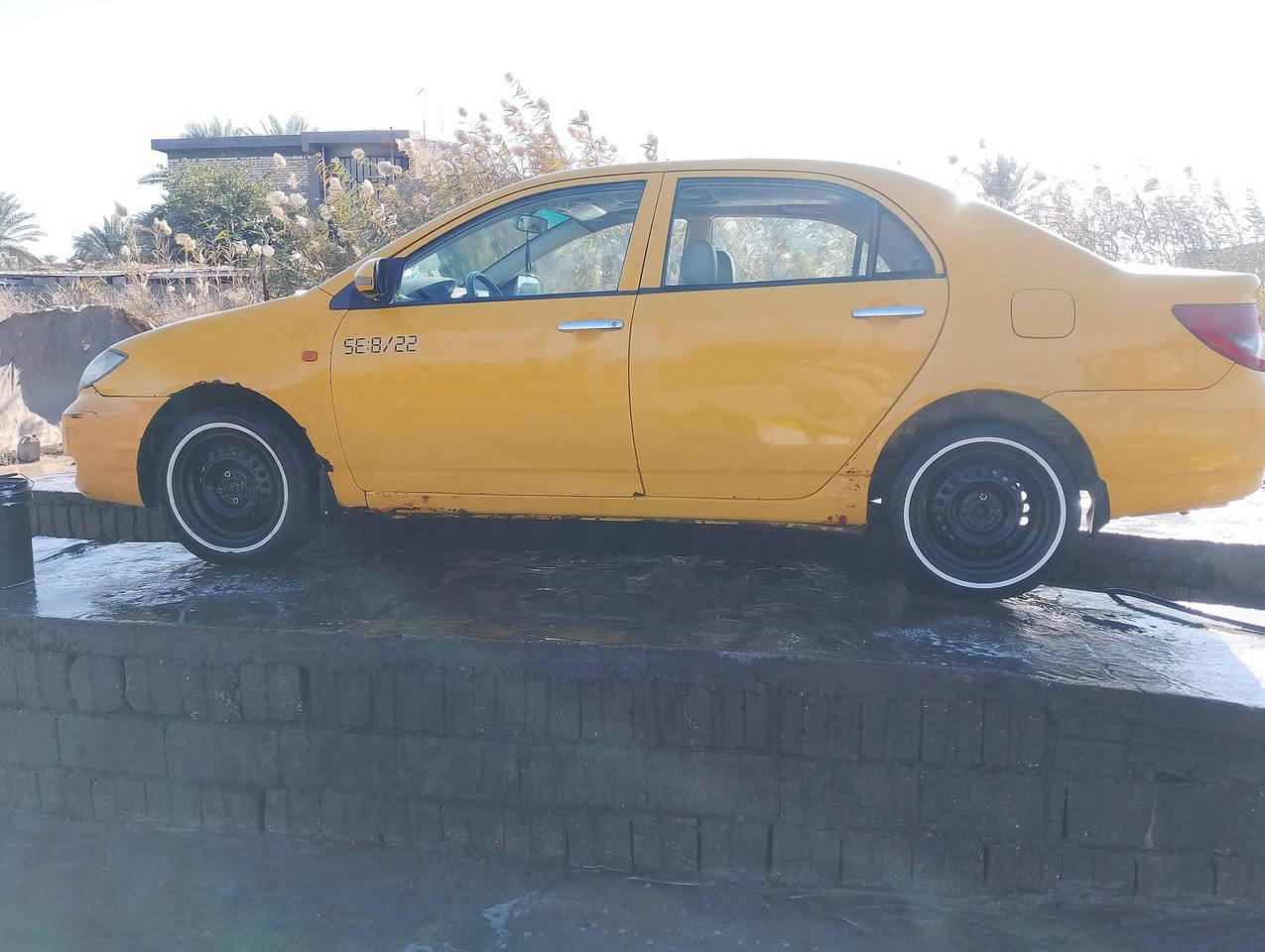 السلام عليكم سياره نوع بيوايدي f3 موديل ١١ رقمه قادسيه مكينه ميسبوشي السياره حلوه كاعده معروضه ٣٨ وبيه مجال مكانه بابل ***********
