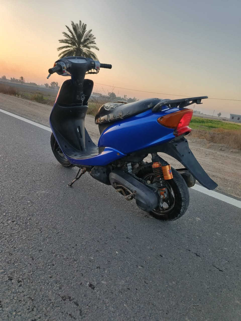 دراجه ٦٠ للبيع نوع يوماها عصفوريه ياباني نضيفه المكينه خرسه شلعه ومعدل فوول كهربائيات كلها شغاله تايرات جدد السعر ١٧٥  العنوان بغداد ابوغريب ***********
