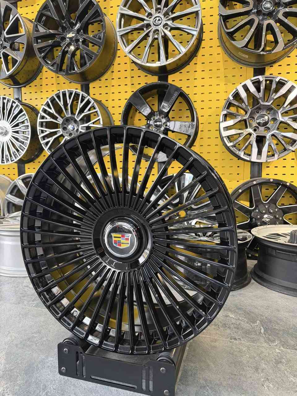 سلام عليكم
الاطارات ويل كاديلاك اسكاليد
موجودة 
حجم24
موديل 2025
مال موديل جديد 
Cadillac 
مال كاديلاك موديل جديد 2025
ويل جديد 
الاطارات جديد 
***********
اسعار دذلى واتساب***********
