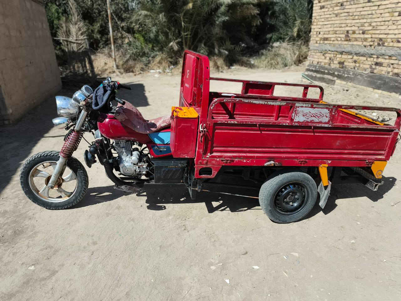 السلام عليكم 

ستوته موديل 13.  رقم وسنويه مداور شوكت ما يعجبك 

 الستوته فقط لحيم بلفخذ مو بلركبه    تايرات 3 حوبلس 

وياله سايبه مكينه 24   كهربائيات نكره سلف  الشراي 

بخدمتك  المكان الحمزه الشرقي 

***********.    السعر مليون وبيهه مجال
