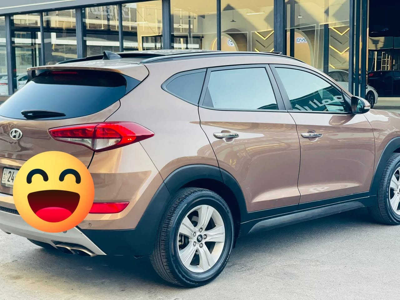 سلام عليكم سيارة تكسون 2016 فول موصفات بنورامه شاشه بصمه سعر 142 وبيي مجال صوره سونار رقم دهوك عنوان موصل للتواصل واتساب ***********
