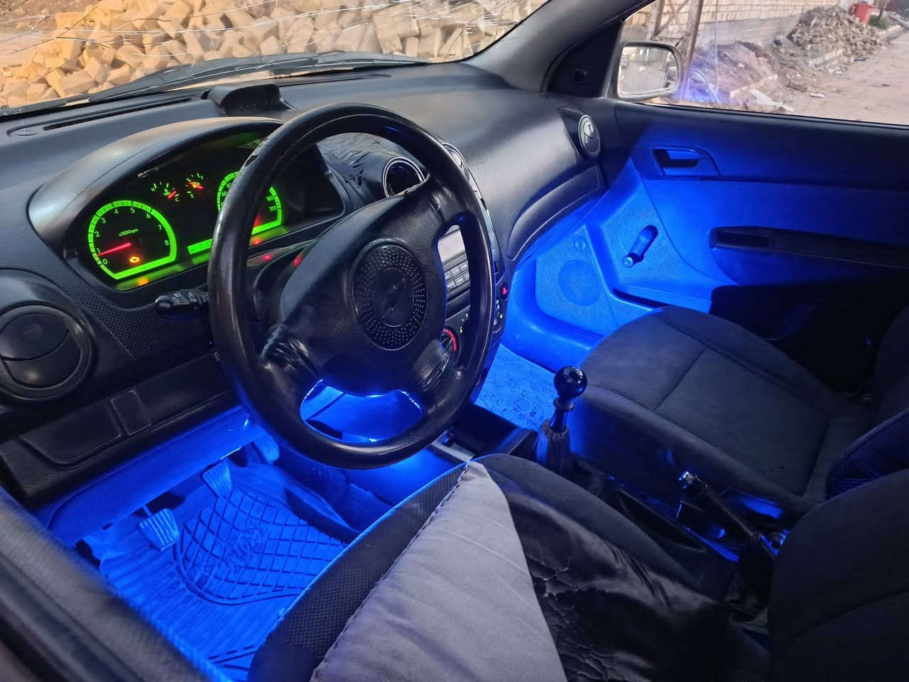 افيو موديل ٢٠٠٧ مكينه توها مشدوده كير عادي حداديه كهربائيات كير عينه وصينيه كله جديد رقم ذي قار ابيع كوم حديد اتكفل سرقه وعشاير سياره جاهزه 
مكانها ذي قار الشطره سعر ٢١وبيها مجال بسيط 
***********
