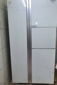 ثلاجه عموديه • مجمّد • بغداد