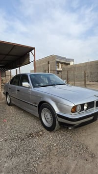 بي ام 525 • ١٩٩٠ • مفتوح