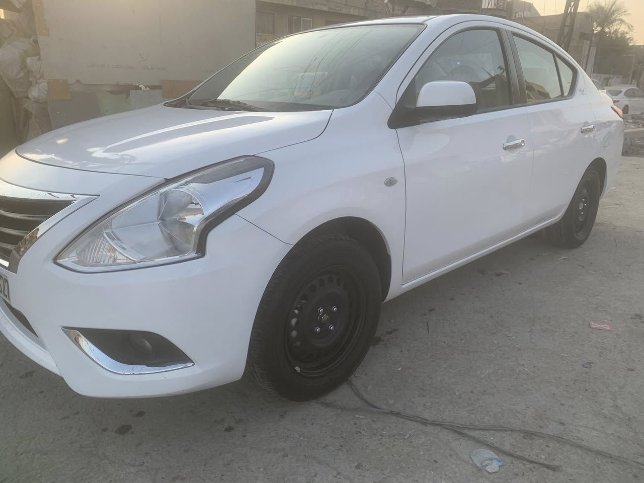 السلام وعليكم نيسان 24 هندي ماشيه 45 مكفوله من صبغ بيه ققد دعاميات صبغ وبيه شخط مال سويج موضح  رقم بغداد بسمي السعر 120 مكاني بغداد جميلة ***********
