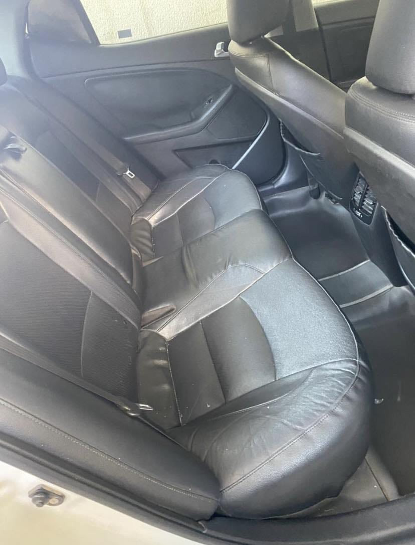 كيا اوبتيما 
خليجي
موديل 2015 Vip فول 1/1
السياره مكفوله من الصبغ وضربه فقط بارد مكانين 
السعر 165 ورقه 
ماشيه 123 الف 
المواصفات 
بصمه 
بنوراما 
زراك لايت
لد امامي وخلفي
كشنات جلد 
كراسي كهرباء 
هند برك دكمه 
صاج ملاكي 
كشنات تدفئه + تبريد 
تبريد شاشه 
دبل كير بالستيرن 
جكمجه ثلاجه 
حساس امامي وخلفي 
كامره 
مري شفط + ترحيب 
بلاجكتر بقلاوه 
لد نهاري خزن كشنات وكشفات 
واكو بعد موصفات غير مذكوره 
مكان الدوره شارع ابو طياره 
رقم الهاتف ***********
